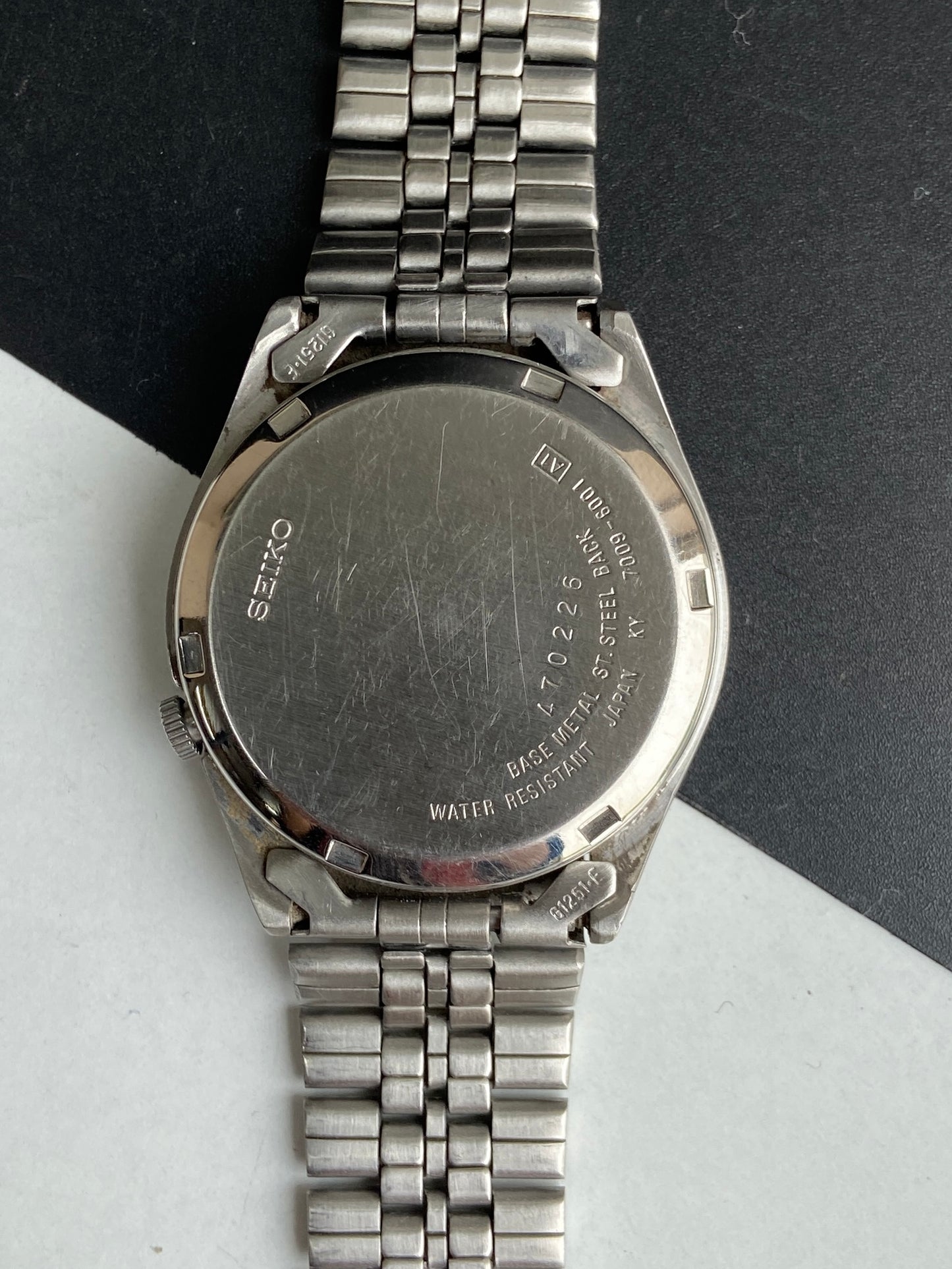 Vintage 1984 Original Seiko 5 Automatic 7009-6001 Black Face 17 Jewels Day-Date Japanese Men's Wrist Watch E87