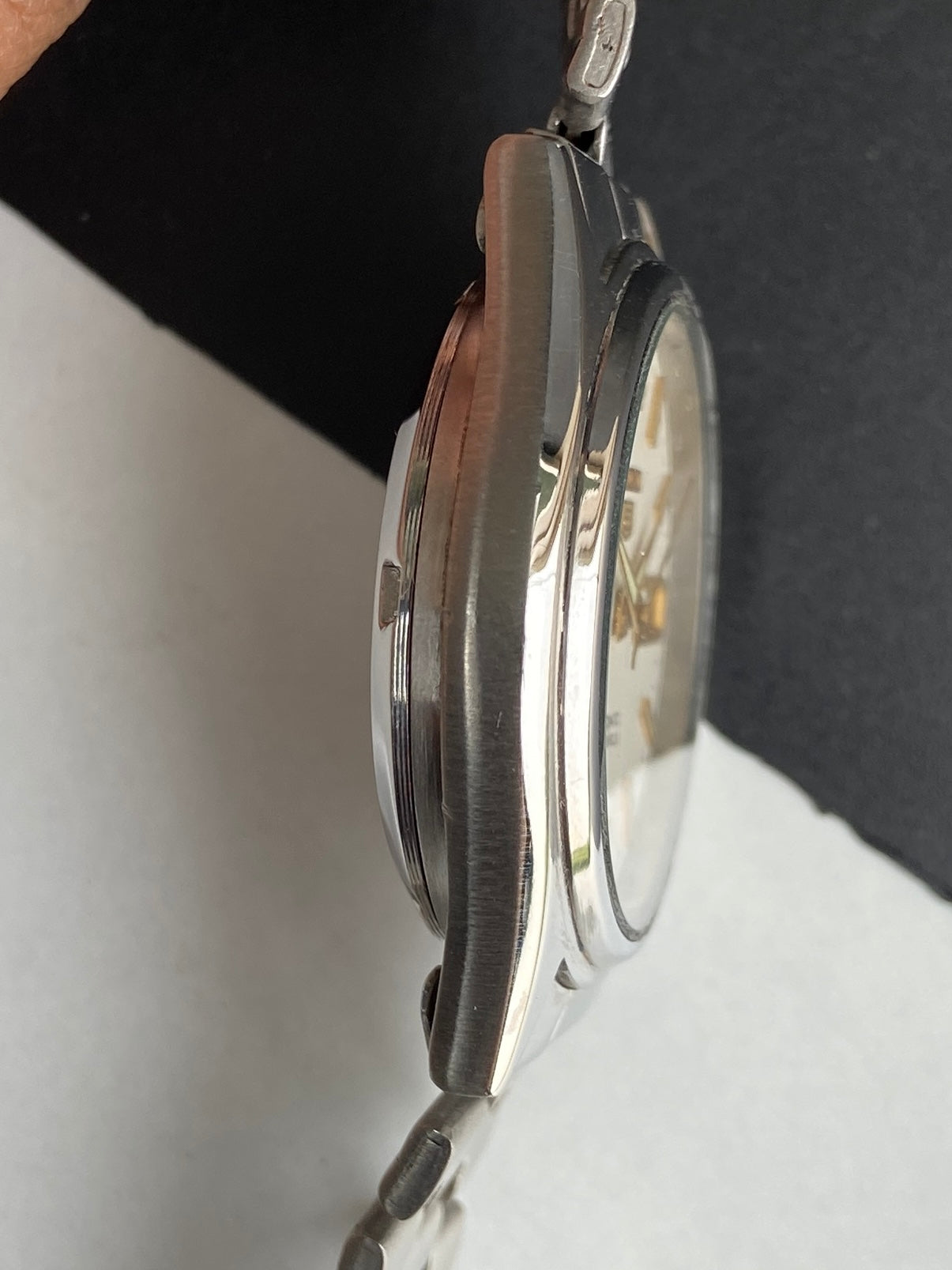 Vintage 1998 Original Seiko 5 Automatic 7S26-3130 White Face 21 Jewels Day-Date Japanese Men's Wrist Watch E97