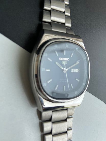 Vintage 1979 Original Seiko 5 Automatic 6319-6020 Black Face 21 Jewels Day-Date Japanese Men's Wrist Watch E98