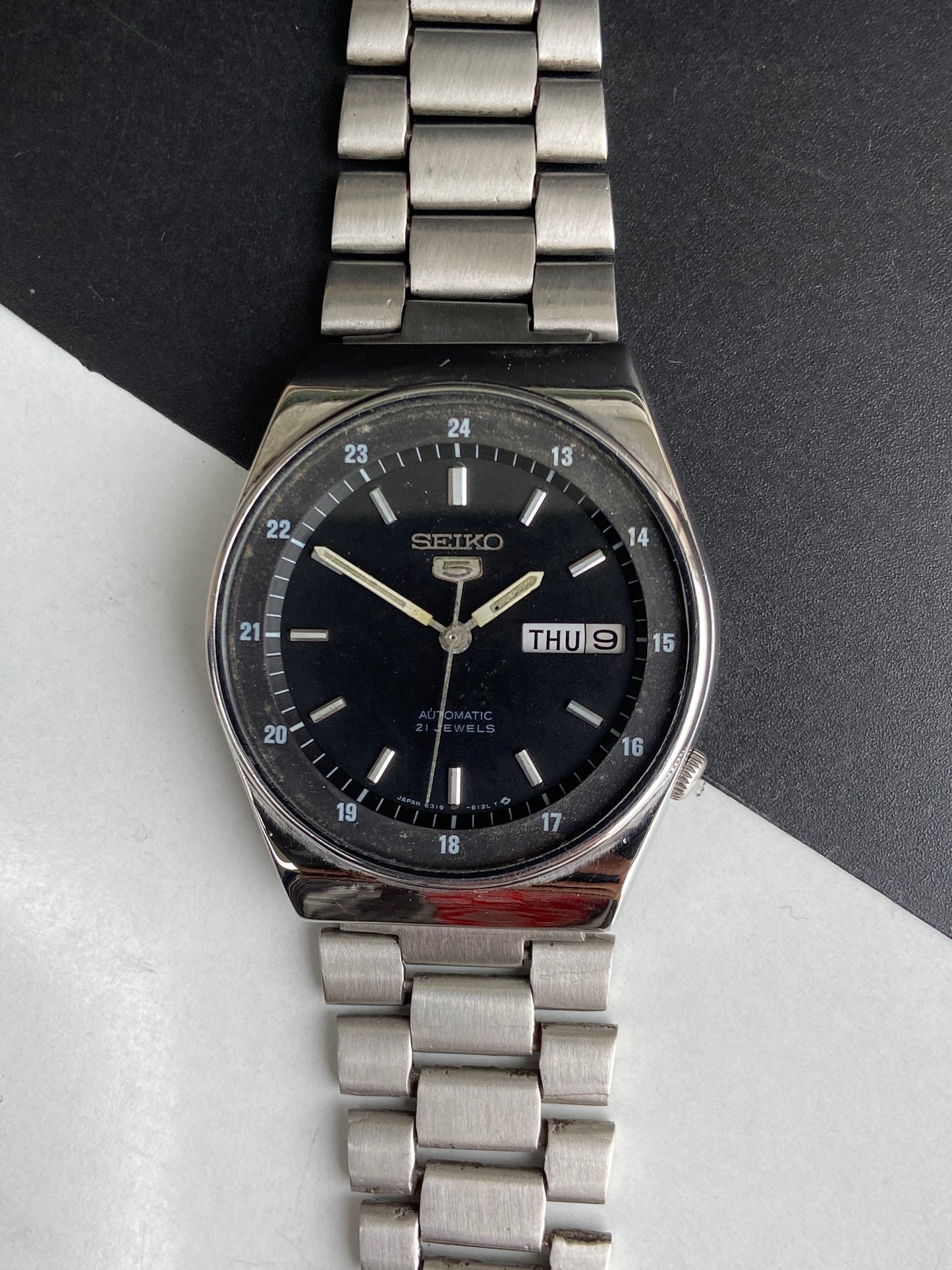 Vintage 1976 Original Seiko 5 Automatic 6319-7110 Black Face 21 Jewels Day-Date Japanese Men's Wrist Watch E99