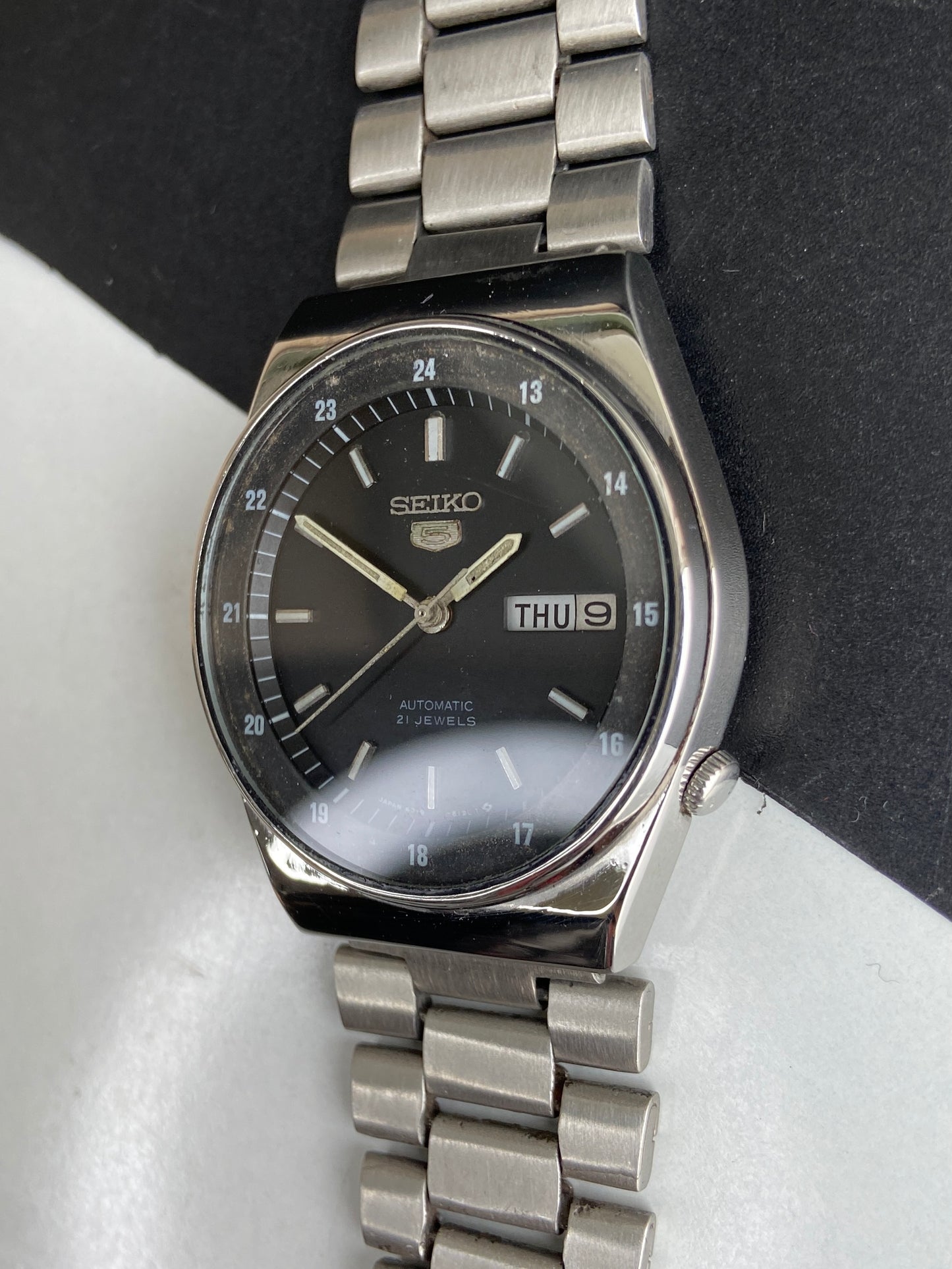 Vintage 1976 Original Seiko 5 Automatic 6319-7110 Black Face 21 Jewels Day-Date Japanese Men's Wrist Watch E99