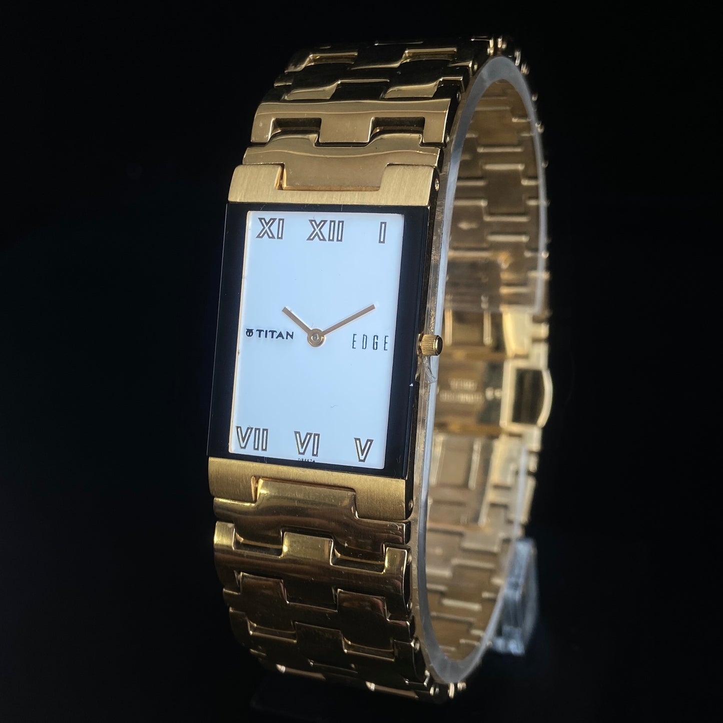 Original TITAN EDGE 1296YBC31 Rectangular White Face 23MM Case Men's Watch k25
