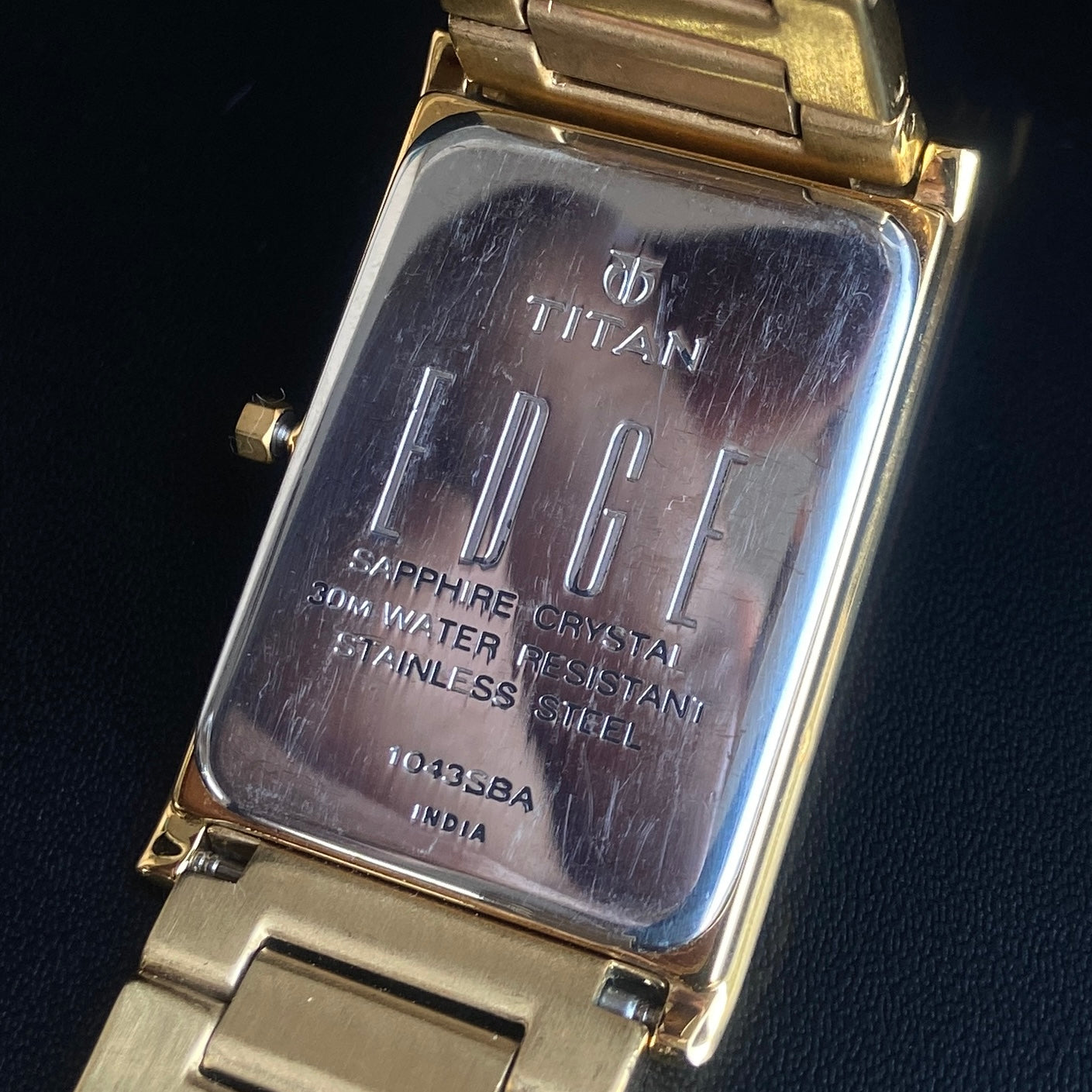 Original TITAN EDGE 1043SBA Rectangular Golden Face 25MM Case Men's Watch k26