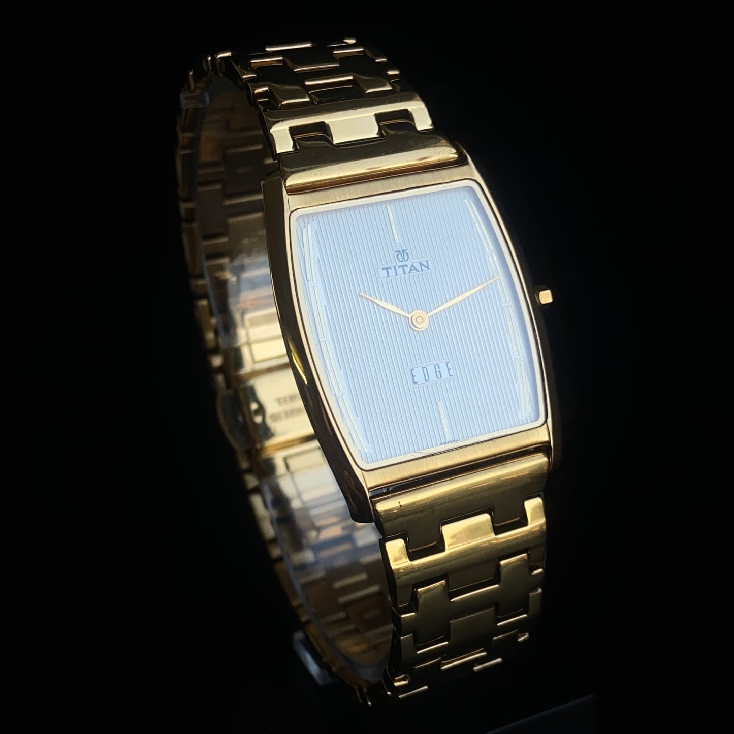 Original TITAN EDGE 1044SBB Barrel Golden Face 29MM Case Men's Watch k30