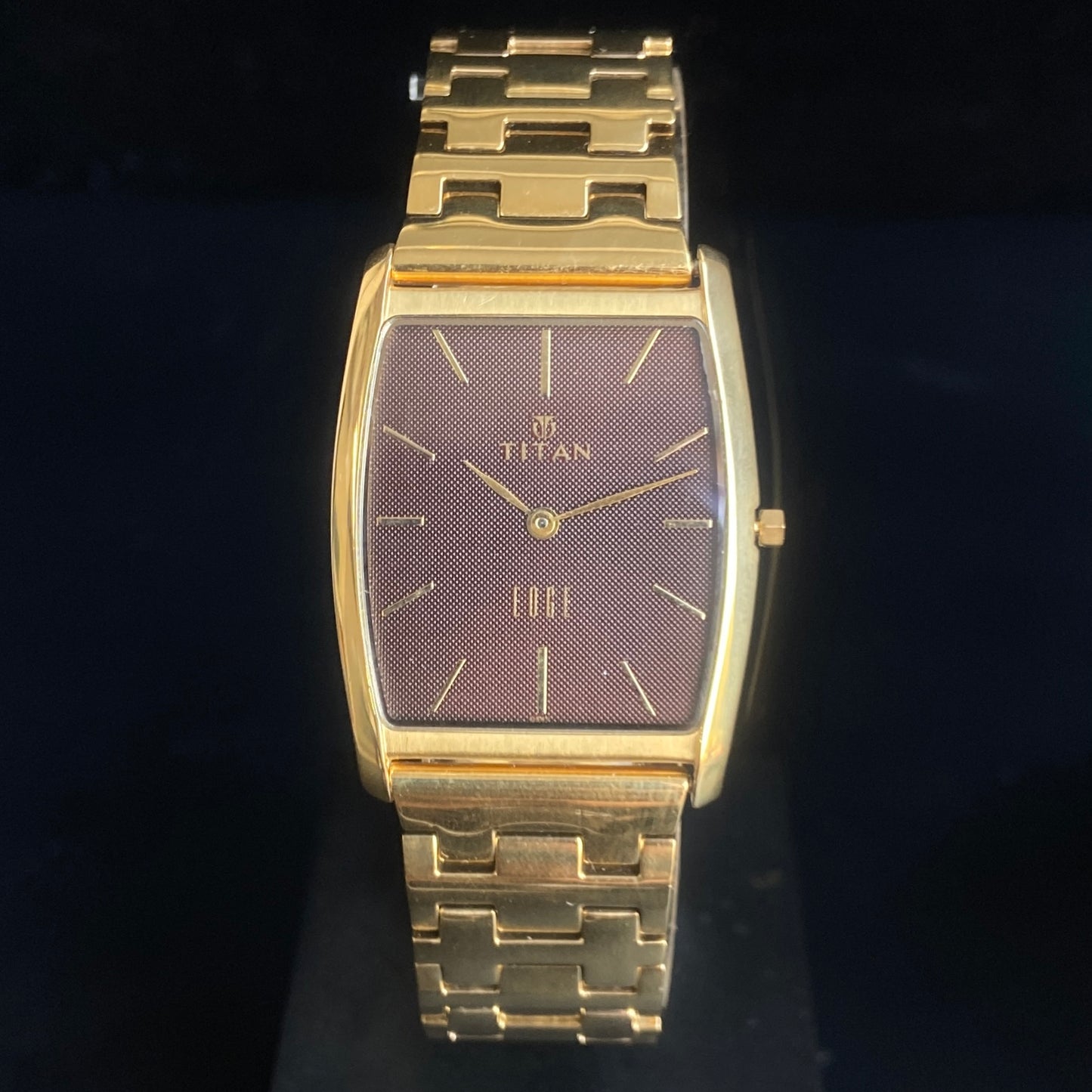 Original TITAN EDGE 1044YCE31 Barrel Brown Face 29MM Case Men's Watch k31