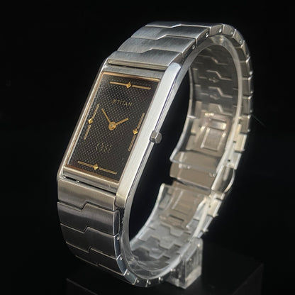 Original TITAN EDGE 1043YCDE31 Rectangular Black Face 25MM Case Men's Watch K34