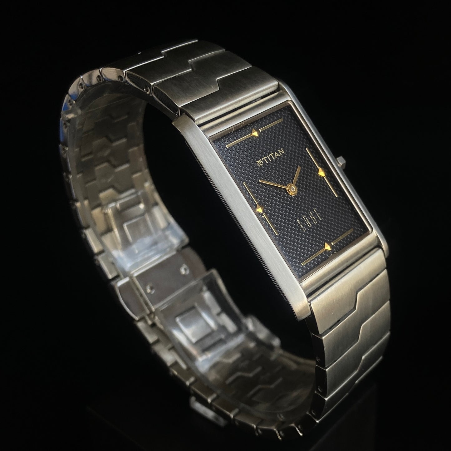 Original TITAN EDGE 1043YCDE31 Rectangular Black Face 25MM Case Men's Watch K34