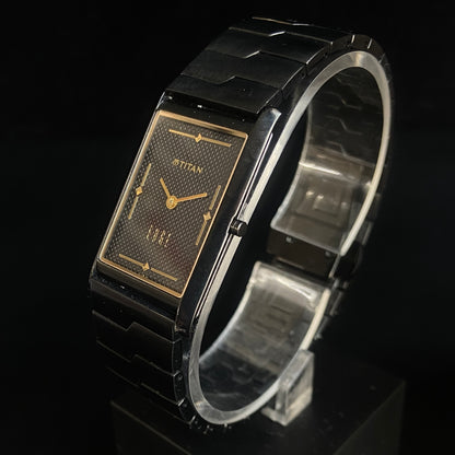 Original TITAN EDGE 1043YCDE31 Rectangular Black Face 25MM Case Men's Watch K35