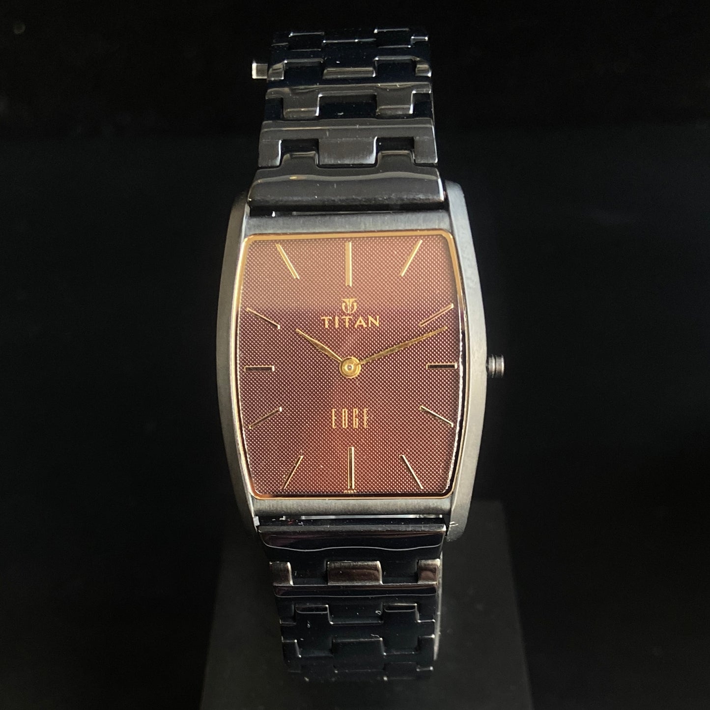 Original TITAN EDGE 1044YCB Barrel Brown Face 29MM Case Men's Watch K37