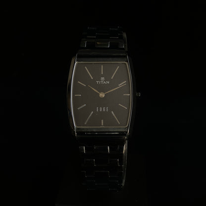 Original TITAN EDGE 1044YCB Barrel Black Face 29MM Case Men's Watch K38