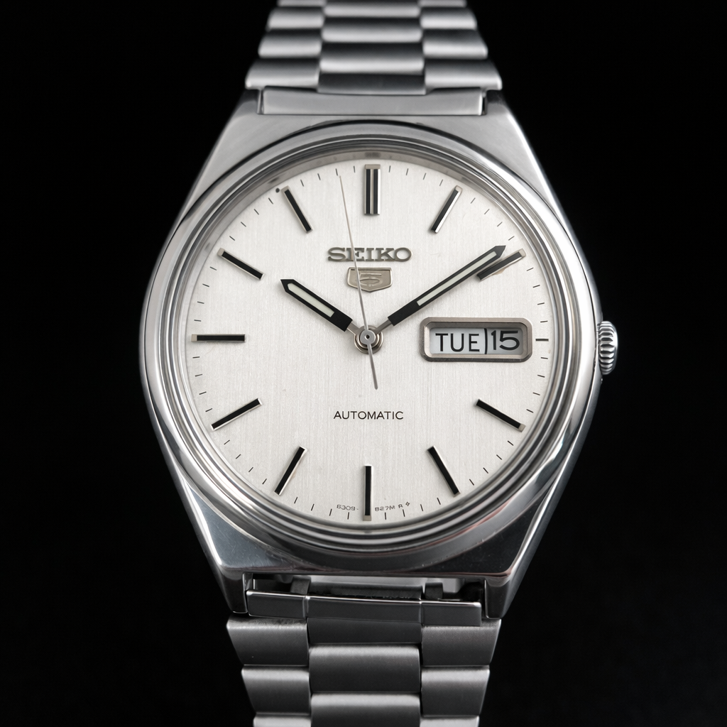 Vintage 1985 Original Seiko 5 Automatic 6309-8970 White Face 17 Jewels Day-Date Japanese Men's Wrist Watch S38