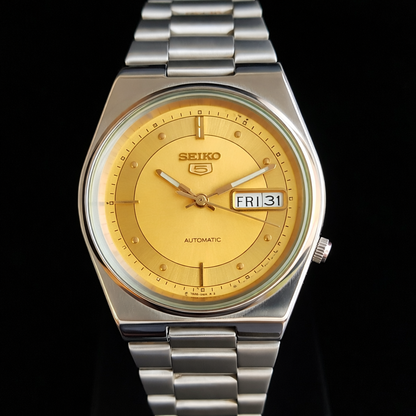 Vintage 1996 Original Seiko 5 Automatic 7S26-3040 Golden Face 21 Jewels Day-Date Japanese Men's Wrist Watch S53