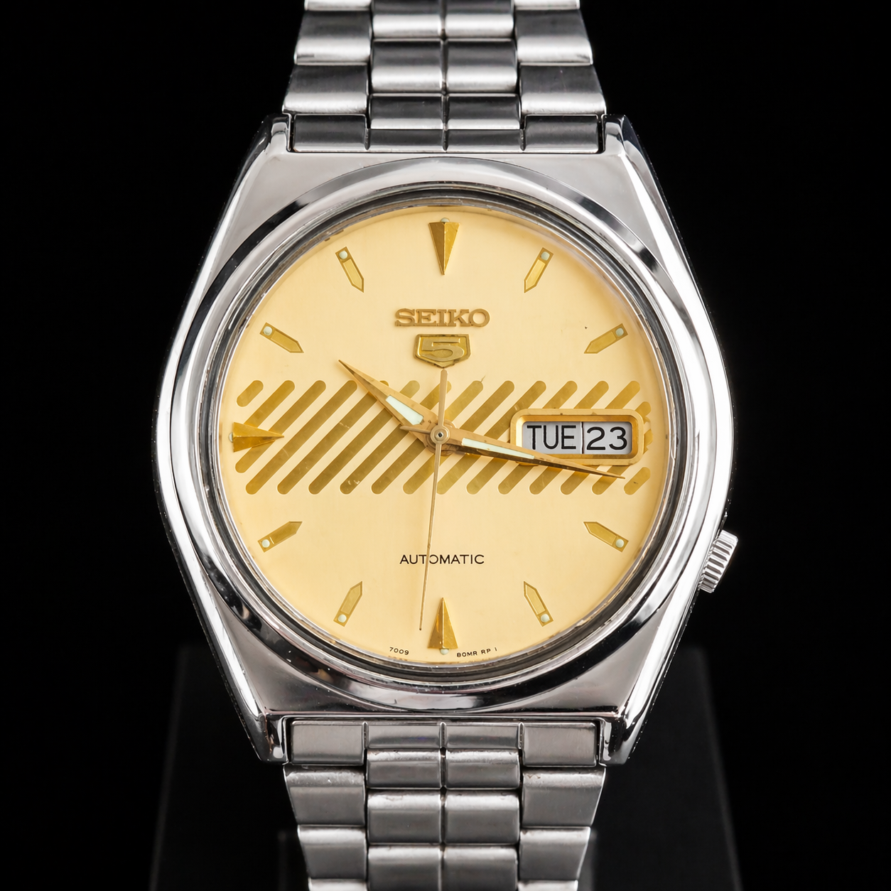 Vintage 1982 Original Seiko 5 Automatic 7009-8760 Golden Face 17 Jewels Day-Date Japanese Men's Wrist Watch S62