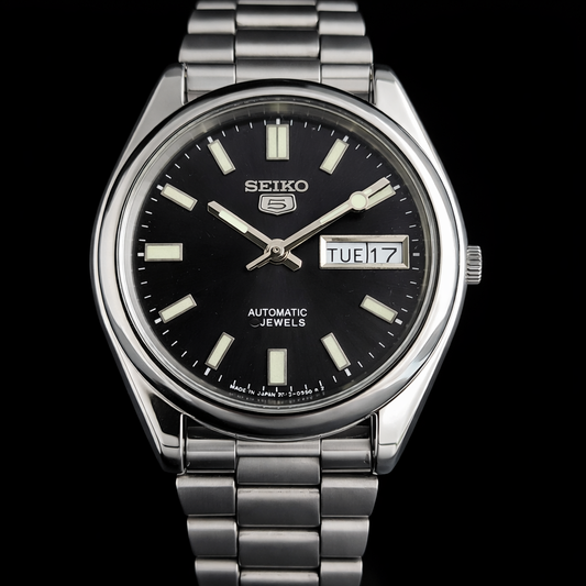 Vintage 1985 Original Seiko 5 Automatic 6309-5820 Black Face 17 Jewels Day-Date Japanese Men's Wrist S14