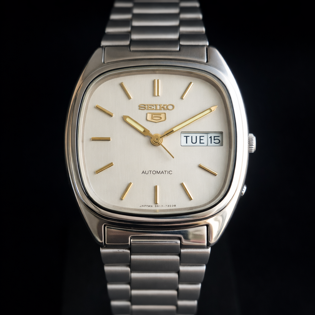 Vintage 1976 Original Seiko 5 Automatic 6309-8840 Grey Face 17 Jewels Day-Date Japanese Men's Wrist Watch S32