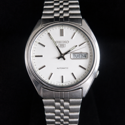 Vintage 1985 Original Seiko 5 Automatic 6309-8800 White Face 17 Jewels Day-Date Japanese Men's Wrist Watch S49