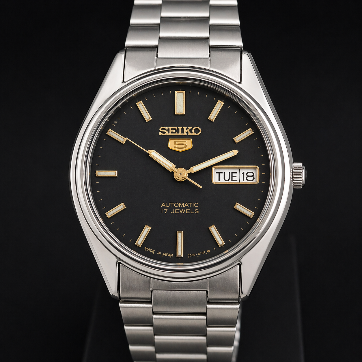 Vintage 1977 Original Seiko 5 Automatic 6309-6240 Black Face 17 Jewels Day-Date Japanese Men's Wrist Watch S83