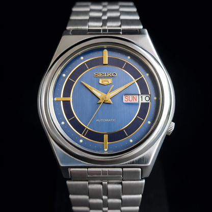 Vintage 1981 Original Seiko 5 Automatic 7009-877A Blue Face 17 Jewels Day-Date Japanese Men's Wrist Watch S34