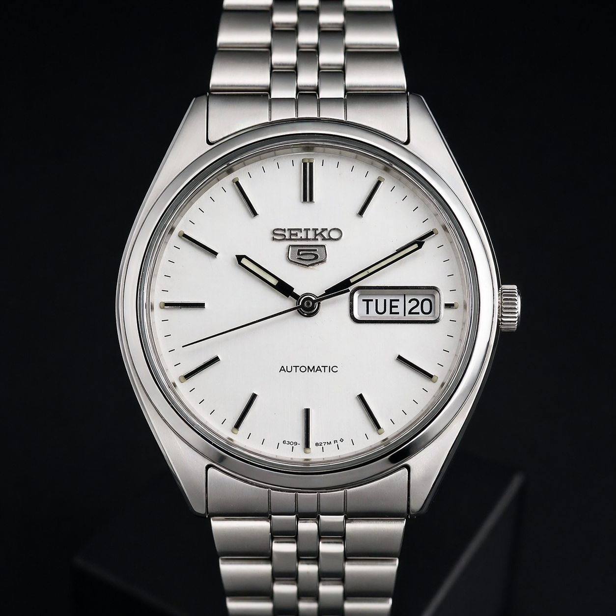 Vintage 1985 Original Seiko 5 Automatic 6309-8960 White Face 17 Jewels Day-Date Japanese Men's Wrist Watch S68