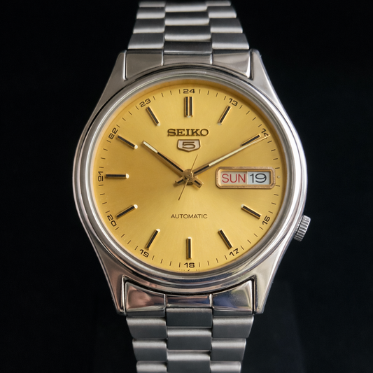 Vintage 1984 Original Seiko 5 Automatic 7009-3101 Gold Face 17 Jewels Day-Date Japanese Men's Wrist Watch S25
