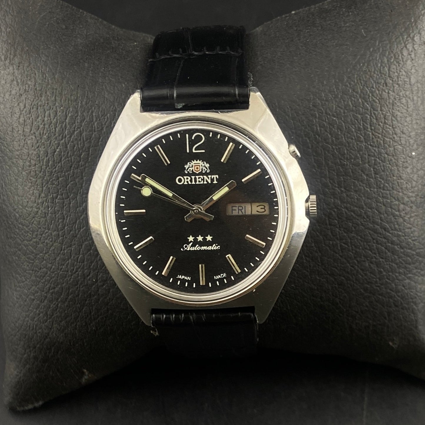 Vintage Orient Black Face Automatic 21 Jewels Men,s Wrist Watch