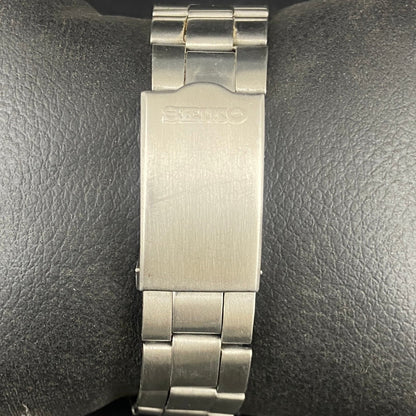 Vintage Original Seiko 5 Automatic Silver Face Cal. 7009 Men's Wrist Watch Serviced.