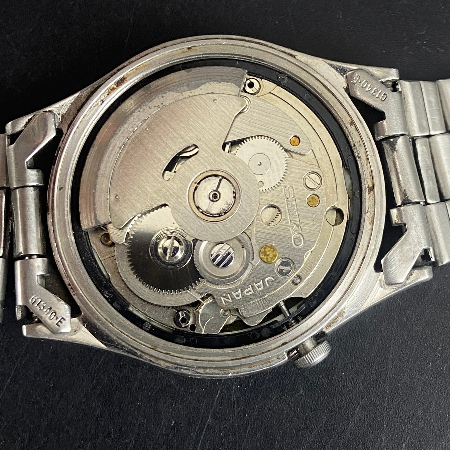 Vintage Original Seiko 5 Automatic Black Face Cal. 7009 Men's Wrist Watch Serviced.