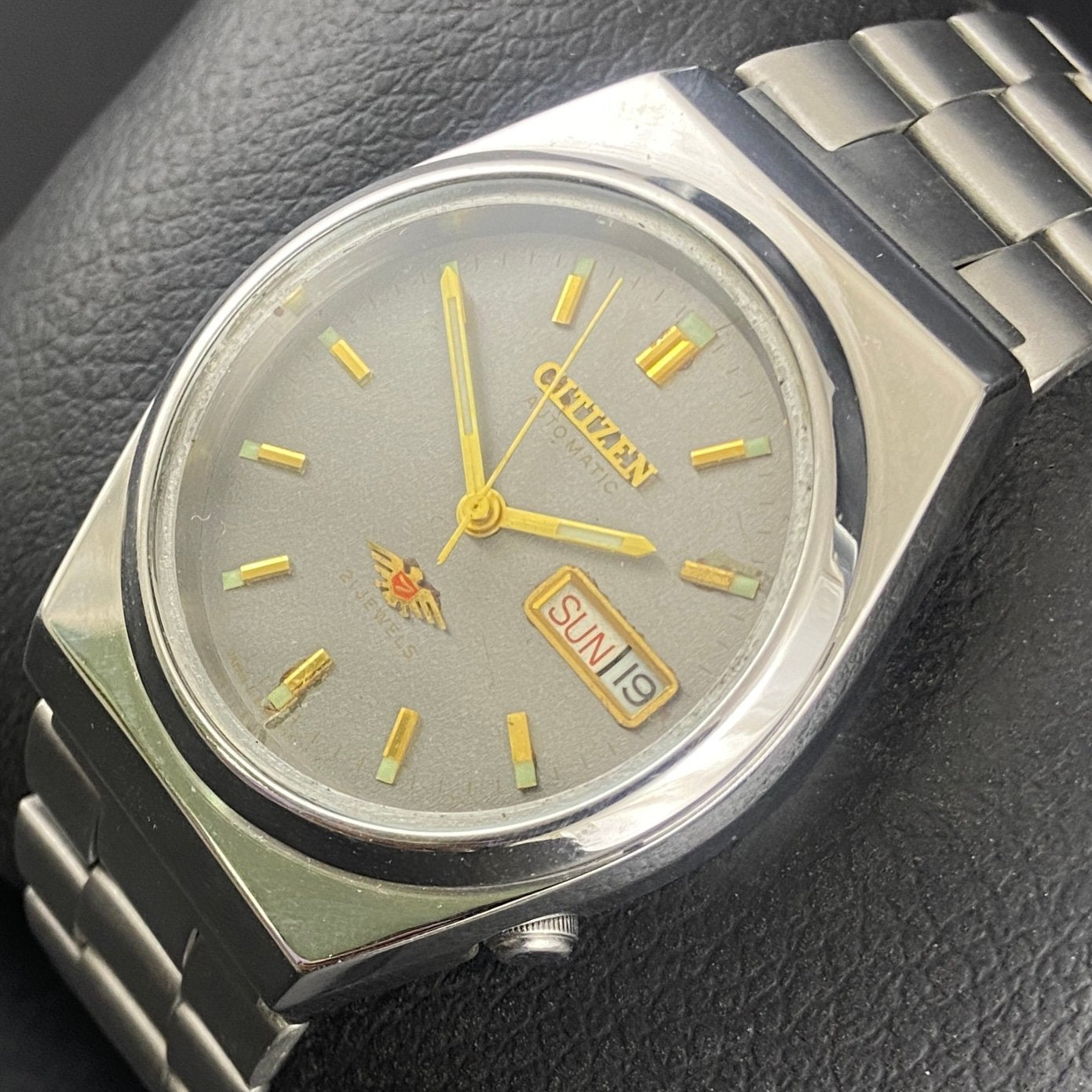 Vintage Original Citizen Gray face Cal. 8200 Automatic 21 Jewels Men,s Wrist Watch