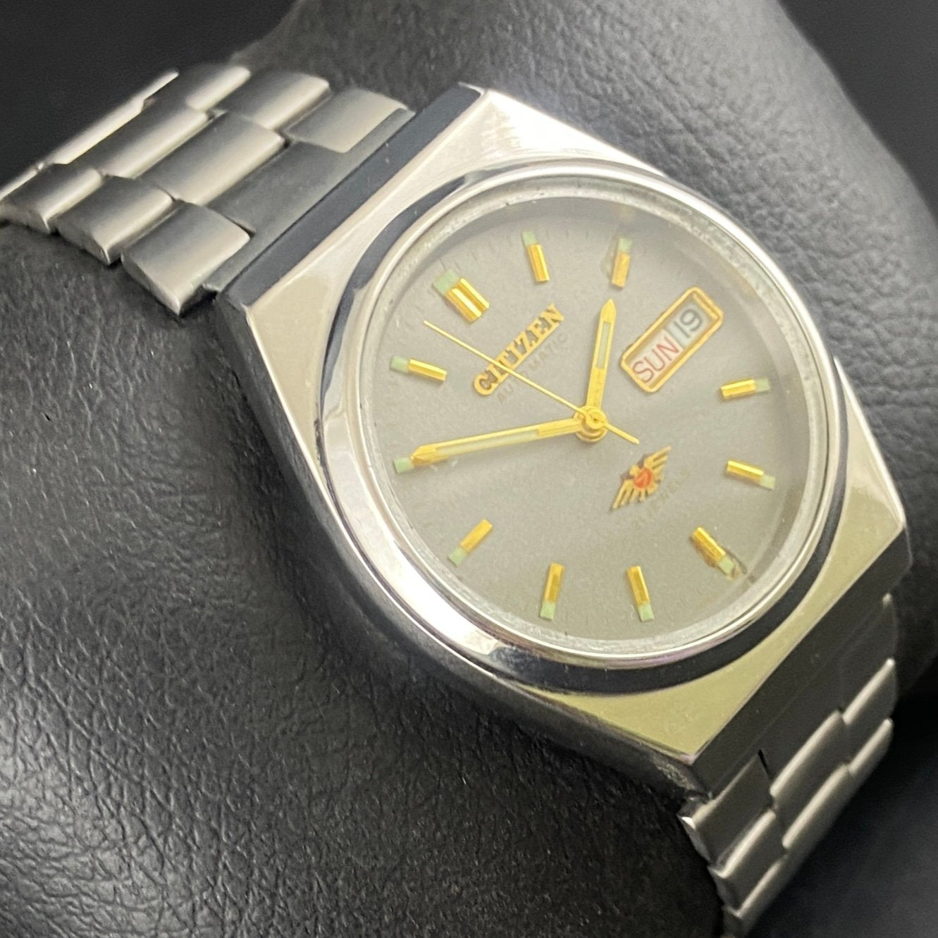 Vintage Original Citizen Gray face Cal. 8200 Automatic 21 Jewels Men,s Wrist Watch