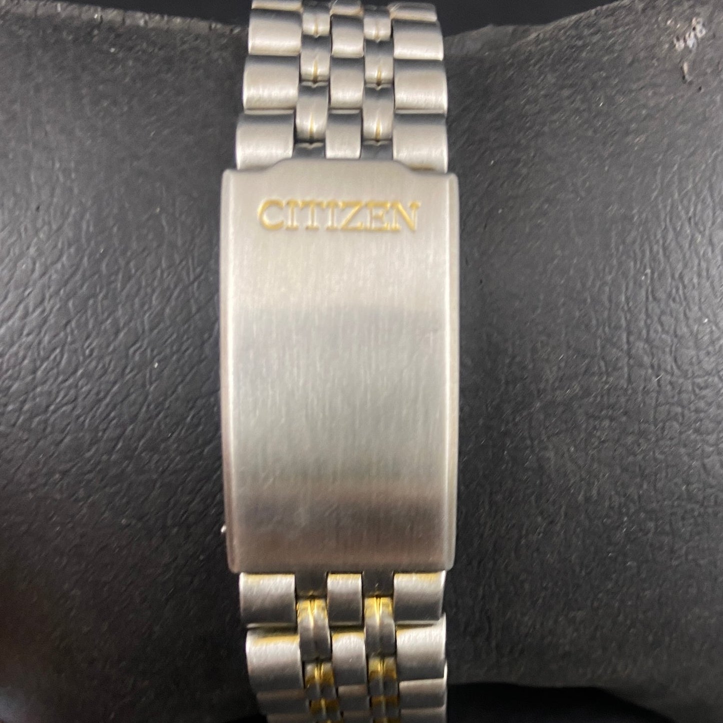 Vintage Original Citizen Gray face Cal. 8200 Automatic 21 Jewels Men,s Wrist Watch