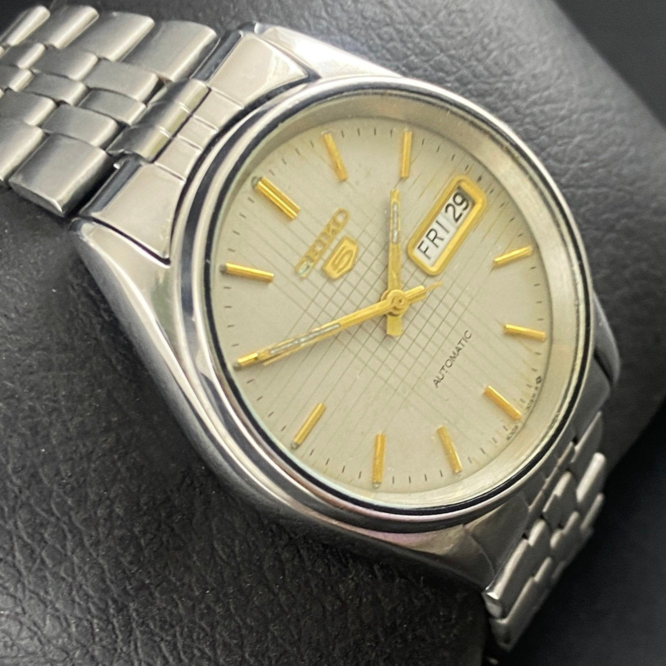 Vintage Original Seiko 5 Automatic Gray Face Cal. 6309 Men's Wrist Watch Serviced.