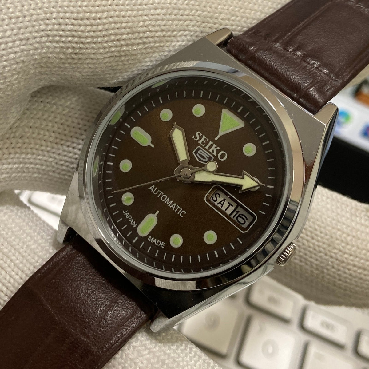 Vintage MOD Seiko 5 Automatic 17Jewels Cal. 6309 Brown Face Brown Band Men's Wrist Watch SB01
