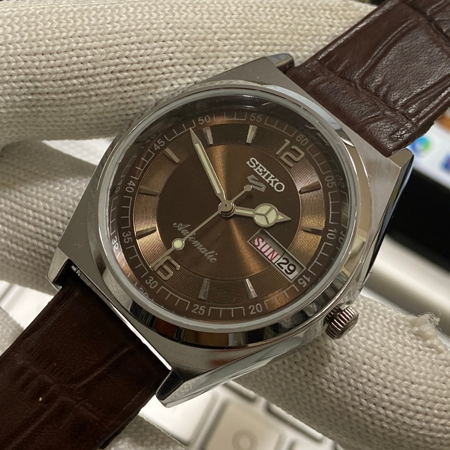 Vintage Seiko 5 Automatic 17Jewels Cal. 6309 Brown Face Brown Band Men's Wrist Watch SB02