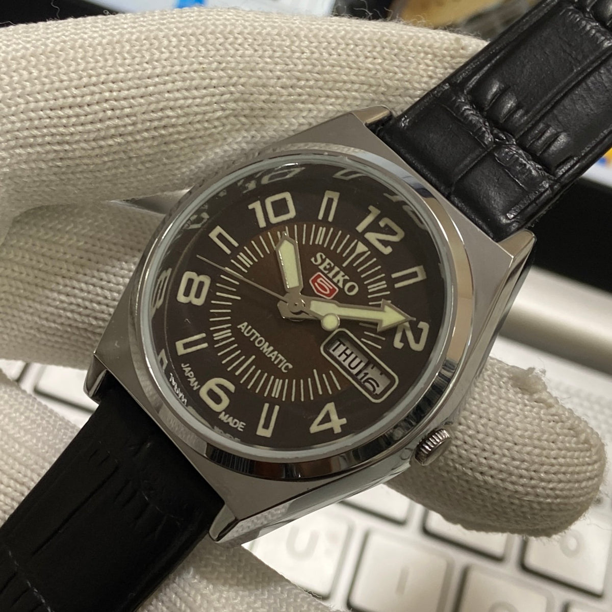 Vintage MOD Seiko 5 Automatic 17Jewels Cal. 6309 Brown Face Black Band Men's Wrist Watch SB03