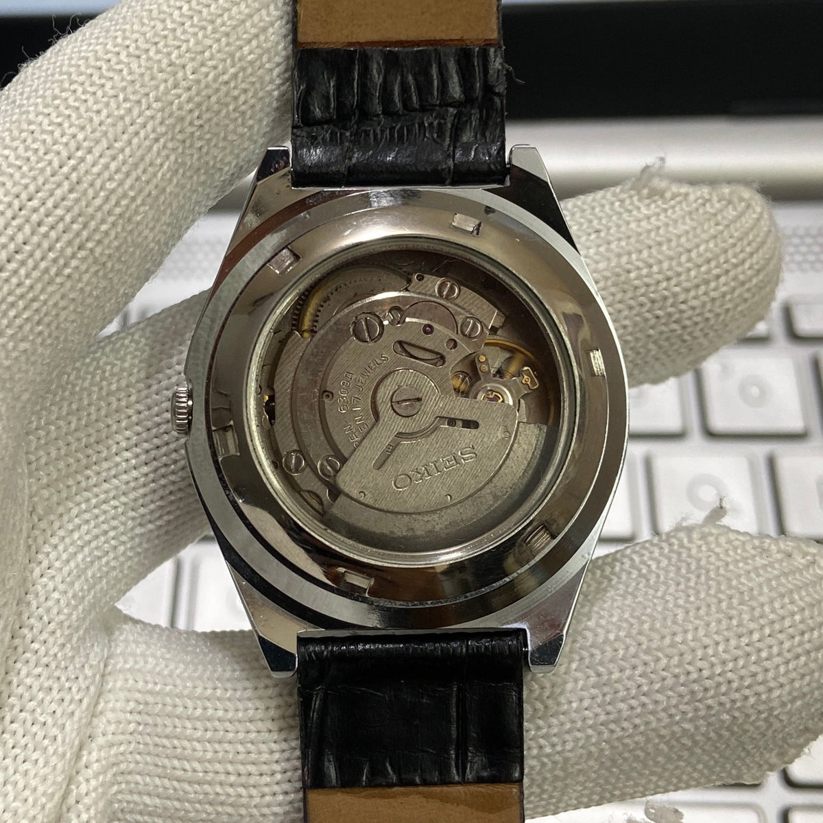 Vintage MOD Seiko 5 Automatic 17Jewels Cal. 6309 Red Face Black Band Men's Wrist Watch SB05