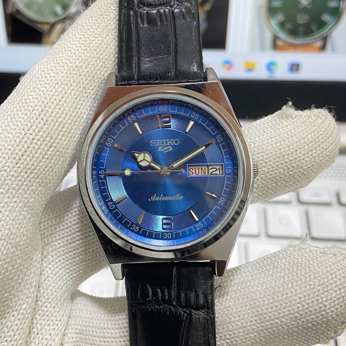 Vintage MOD Seiko 5 Automatic 17Jewels Cal. 6309 Blue Face Black Band Men's Wrist Watch SB08