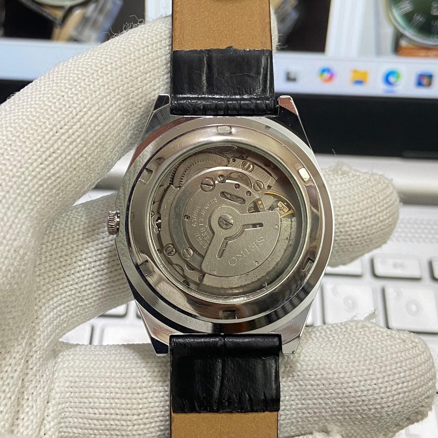 Vintage Seiko 5 Automatic17Jewels Cal. 6309 Blue Face Black Band Men's Wrist Watch SB10