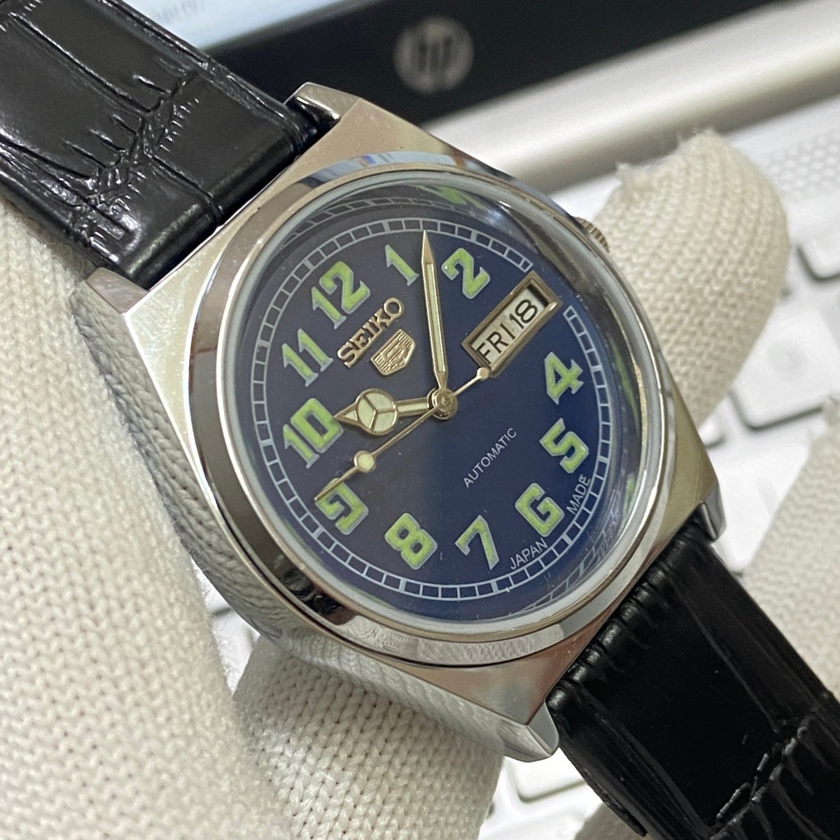 Vintage MOD Seiko 5 Automatic17Jewels Cal. 6309 Blue Face Black Band Men's Wrist Watch SB13