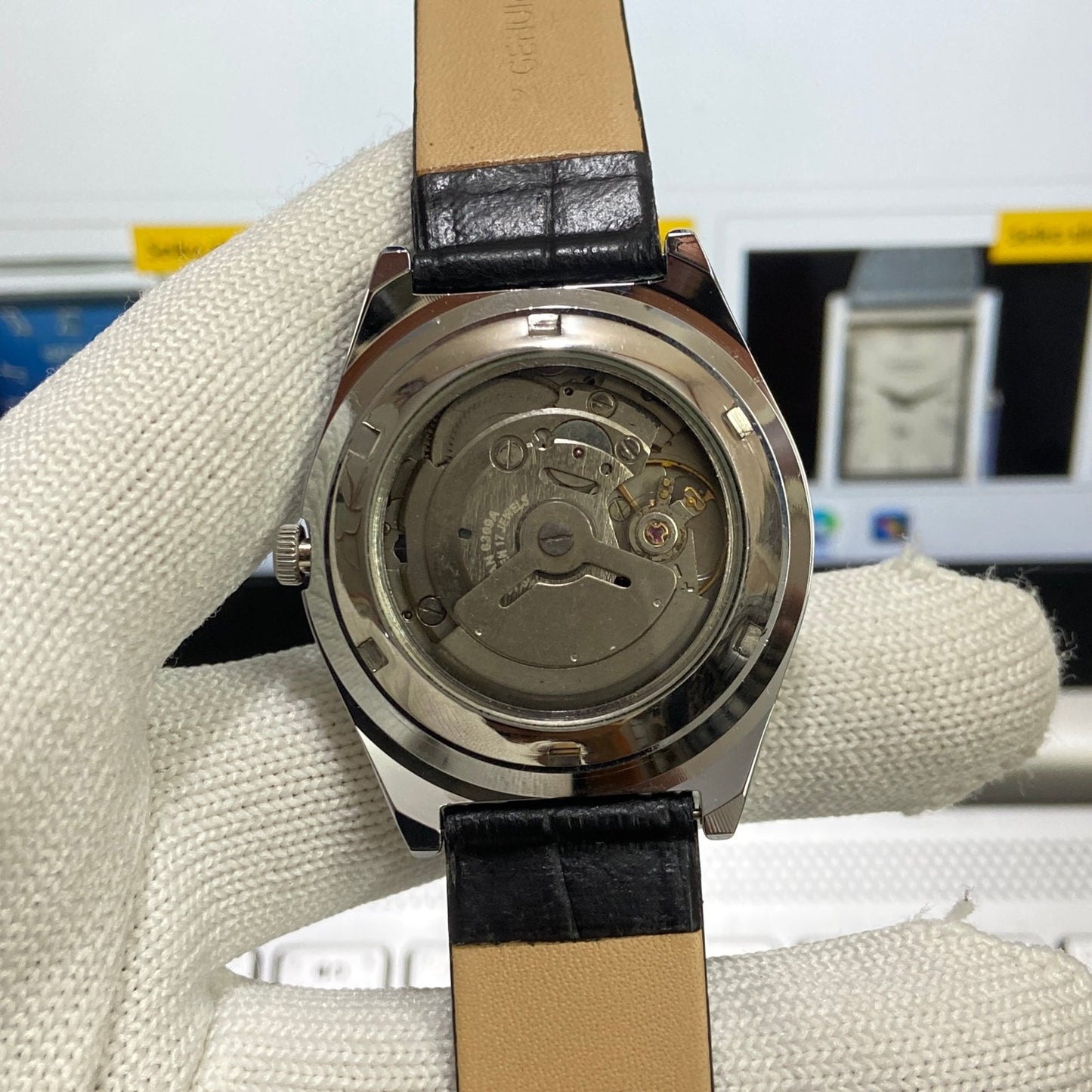 Vintage Seiko 5 Automatic17Jewels Cal. 6309 Blue Face Black Band Men's Wrist Watch SB14