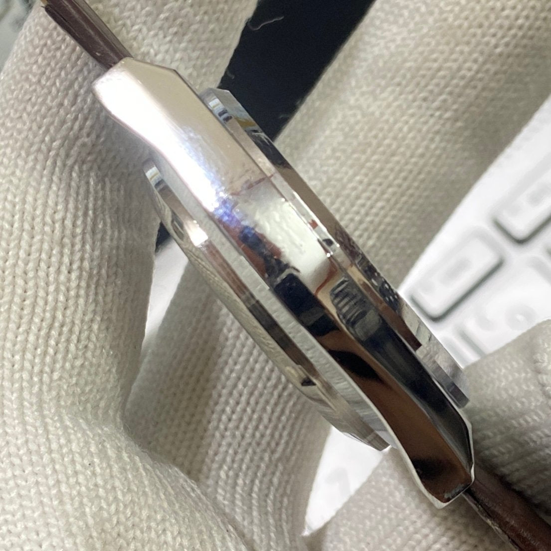 Vintage Seiko 5 Automatic17Jewels Cal. 6309 white Face Black Band Men's Wrist Watch SB17