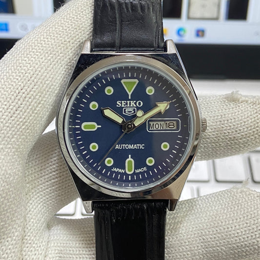 Vintage Seiko 5 Automatic17Jewels Cal. 6309 Blue Face Black Band Men's Wrist Watch SB18
