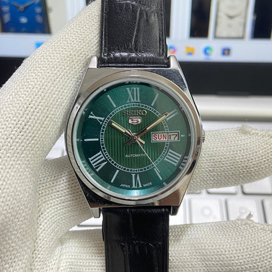 Vintage Seiko 5 Automatic17Jewels Cal. 6309 Green Face Black Band Men's Wrist Watch SB19