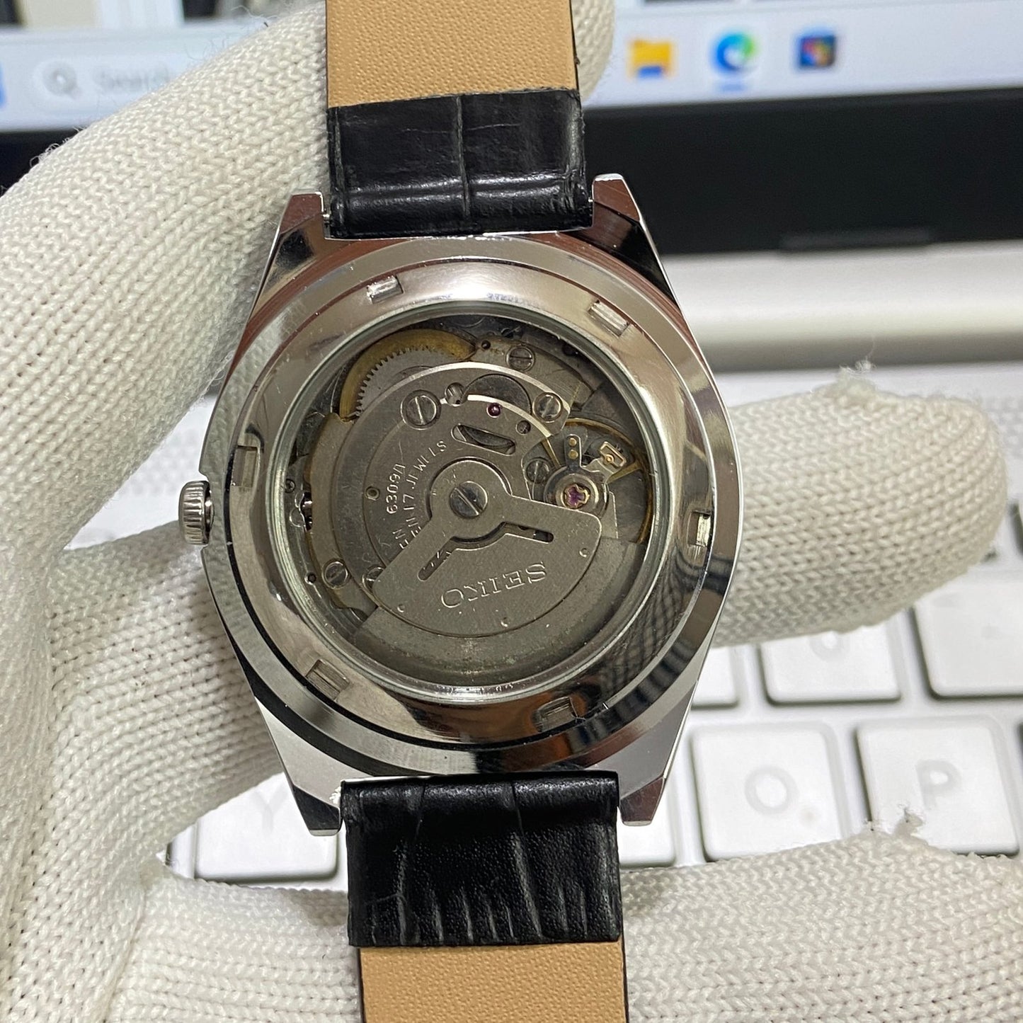 Vintage Seiko 5 Automatic17Jewels Cal. 6309 Black Face Black Band Men's Wrist Watch SB22