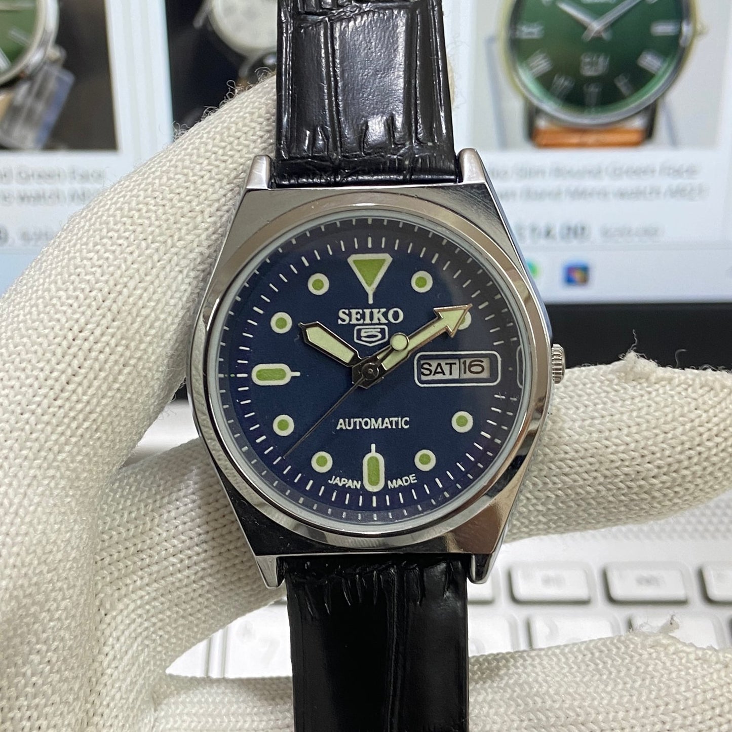 Vintage Seiko 5 Automatic17Jewels Cal. 6309 Blue Face Black Band Men's Wrist Watch SB28