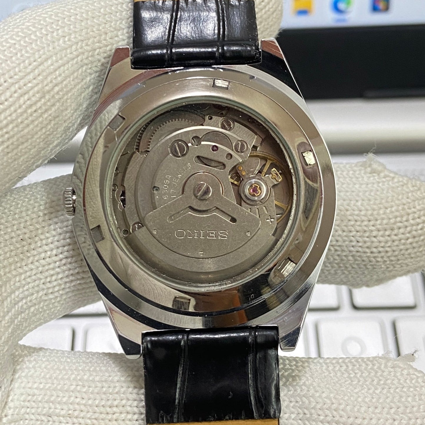 Vintage Seiko 5 Automatic17Jewels Cal. 6309 Blue Face Black Band Men's Wrist Watch SB28