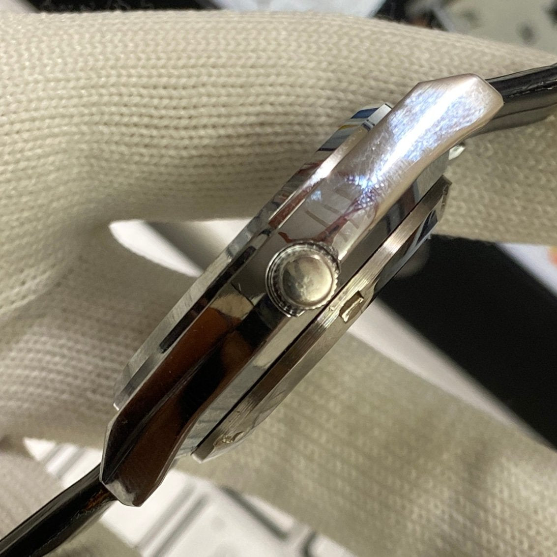 Vintage Seiko 5 Automatic17Jewels Cal. 6309 Silver Face Black Band Men's Wrist Watch SB30