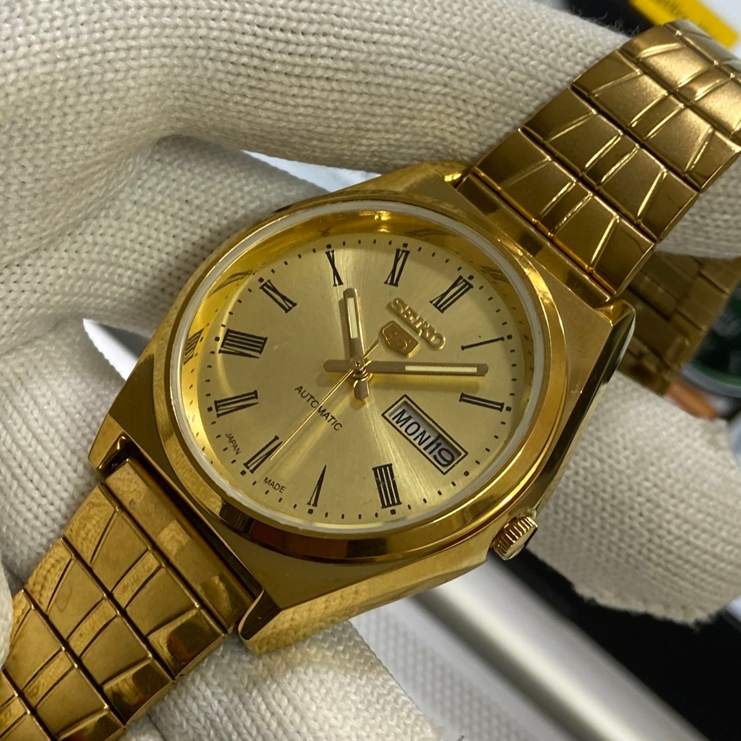 Vintage Seiko 5 Gold Plated Automatic17Jewels Cal. 6309 Golden Face Men's Wrist Watch SC01