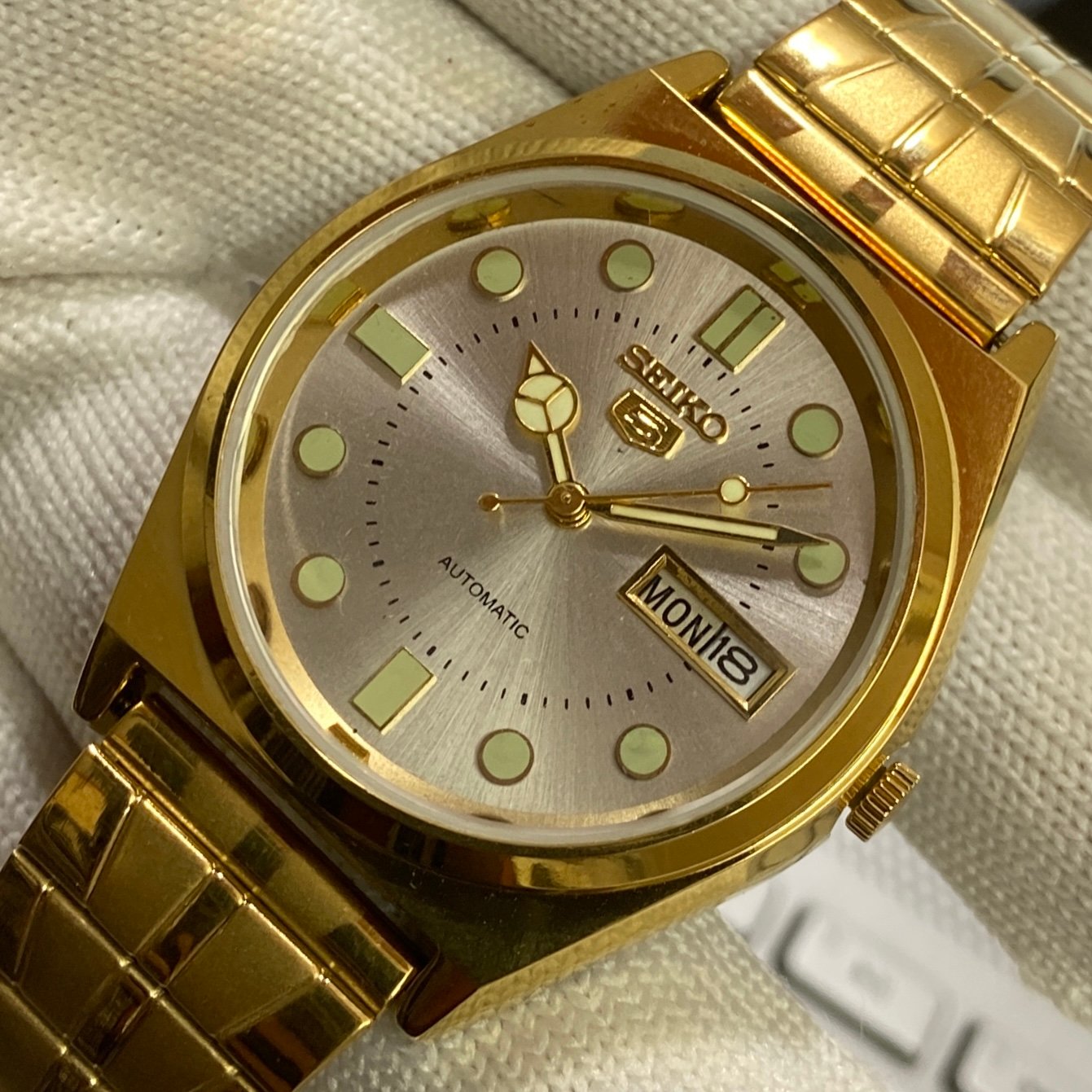 Vintage Seiko 5 Gold Plated Automatic17Jewels Cal. 6309 Silver Face Men's Wrist Watch SC02