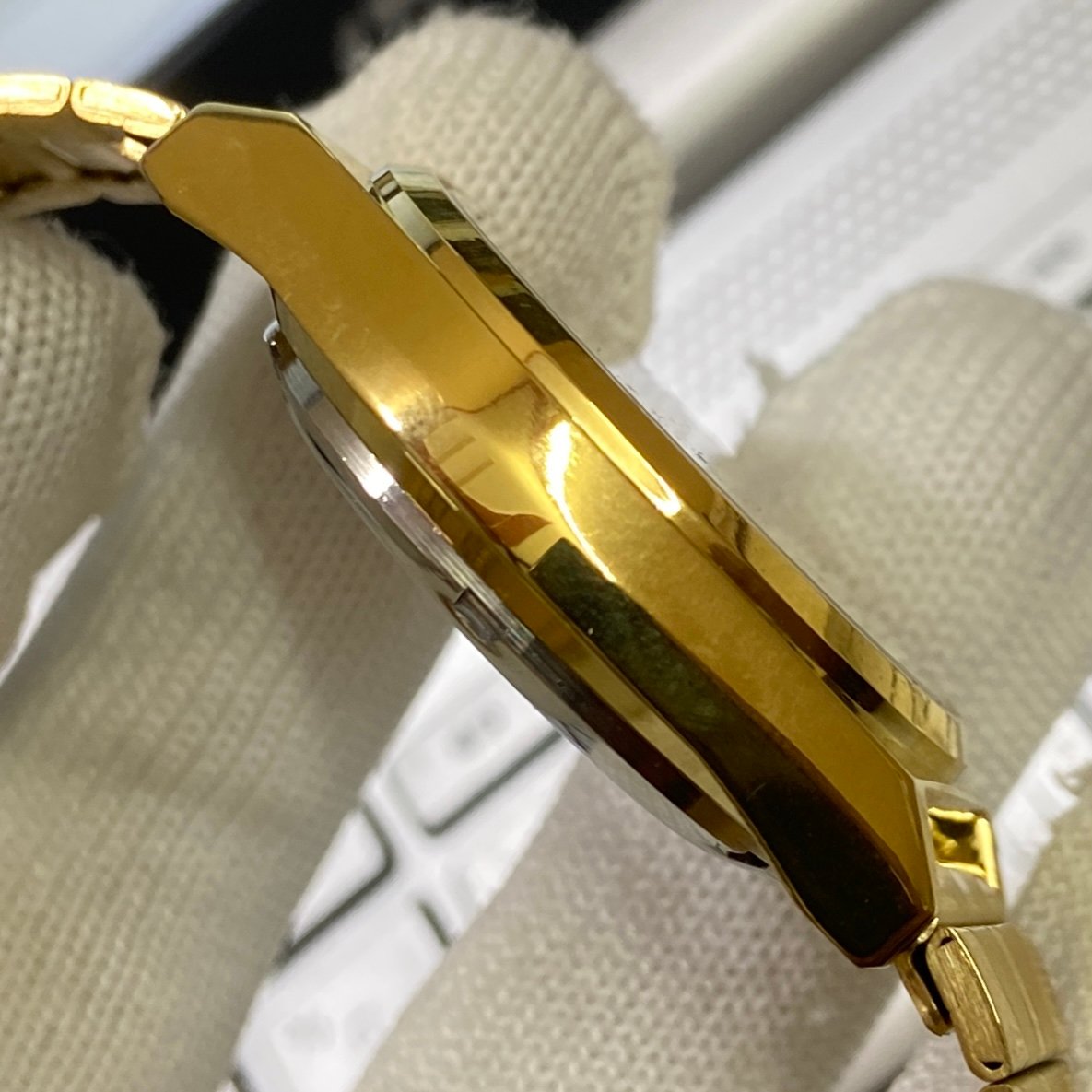 Vintage Seiko 5 Gold Plated Automatic17Jewels Cal. 6309 Silver Face Men's Wrist Watch SC02