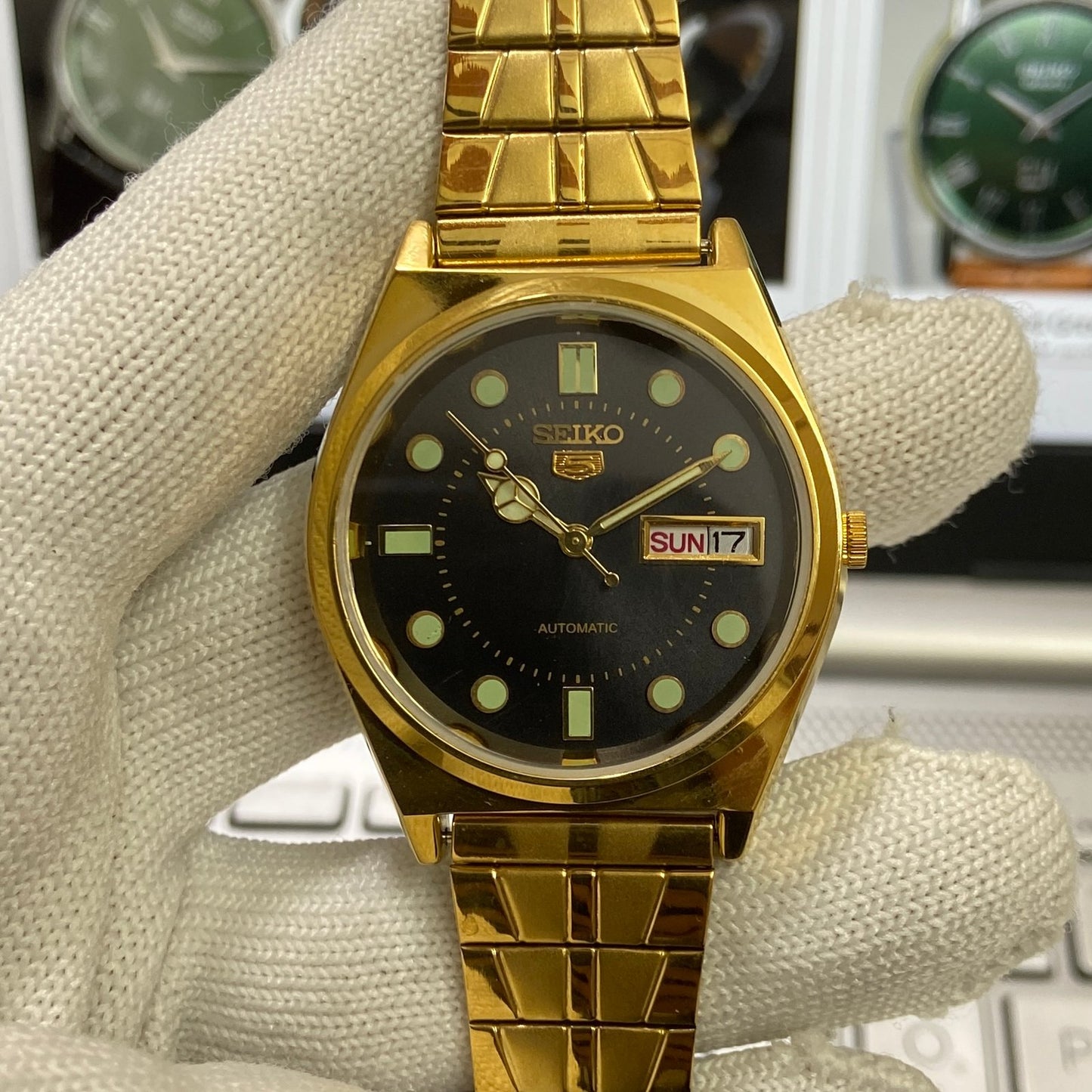 Vintage Seiko 5 Gold Plated Automatic 17 Jewels Cal. 6309 Black Face Men's Wrist Watch SC08